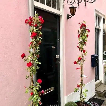 Bookstor Atelier 3* The Hague