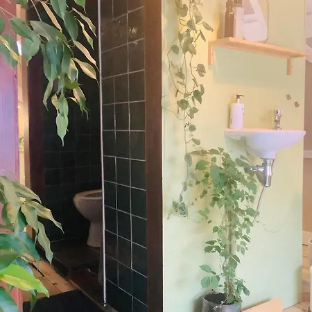 Bookstor Atelier Guest house The Hague