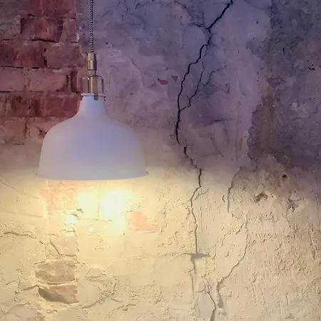 Bookstor Atelier Guest house