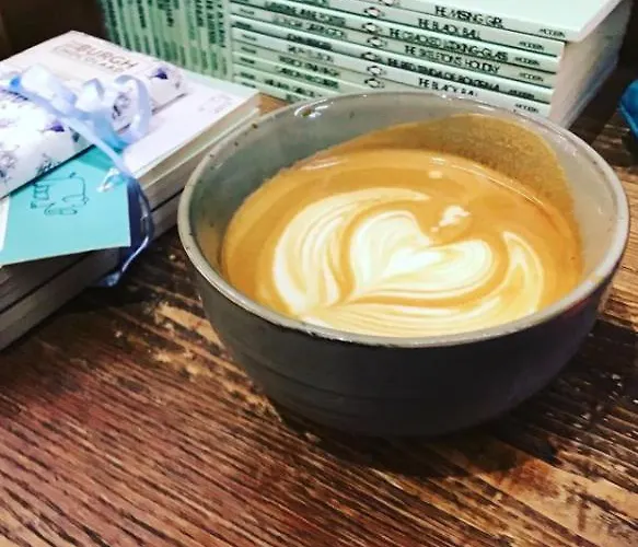 Pensión Bookstor Atelier