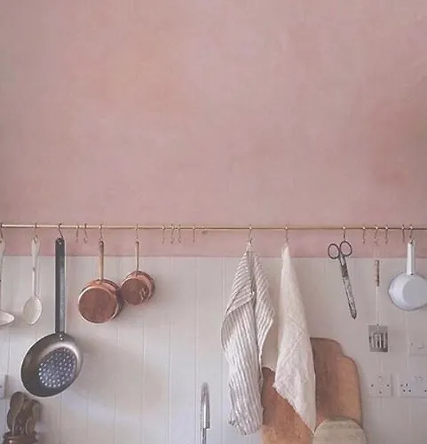 Bookstor Atelier Pensión 3*