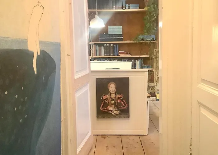 Guest house Bookstor Atelier The Hague