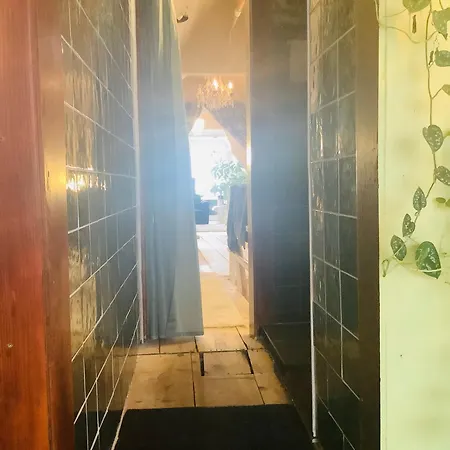 Bookstor Atelier 住宿加早餐酒店 *